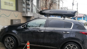 Kia Sportage bare transversale Menabo Leopard si cutie portbagaj Menabo Mania