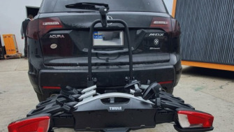 Acura MDX suport bicicleta pe carlig Thule VeloCompact