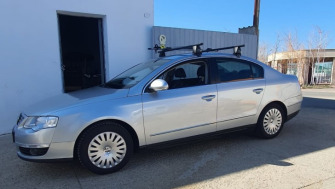 Volkswagen Passat bare transversale Menabo Tema si suport bicicleta Thule FreeRide 532