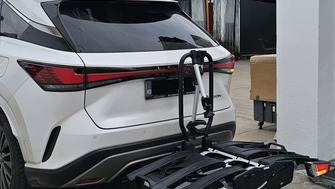 Lexus RX 450 suport bicicleta pe carlig Thule EasyFold XT3