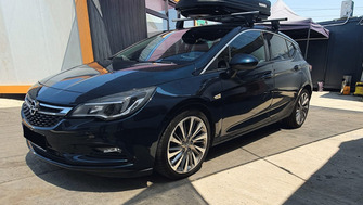 Opel Astra bare portbagaj Menabo Delta si cutie portbagaj Menabo Marathon Dark 400