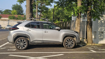 Toyota Yaris Cross bare portbagaj Menabo Delta si suport bicicleta Thule ProRide 598