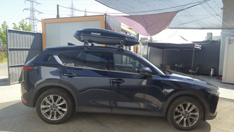 Mazda CX-5 bare portbagaj Menabo Delta silver si cutie portbagaj Menabo Diamond DUO 450 Black