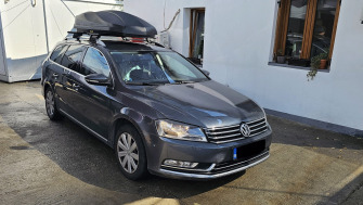 Volkswagen Passat bare portbagaj Menabo Jackson Black si cutie portbagaj Menabo Starla 500 DUO Black