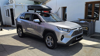 Toyota RAV4 bare portbagaj Menabo OE dedicate si cutie portbagaj Menabo Marathon 400 Dark