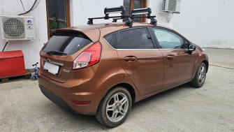 Ford Fiesta VI cu bare portbagaj Menabo Omega Otel si suport schi Iceberg