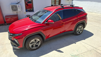 Hyundai Tucson bare transversale Menabo Sonic Black