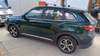 MG ZS cu bare transversale Menabo Ariem Silver