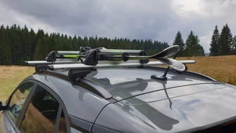 Menabo White Bear ski & snowboard rack for roof bars