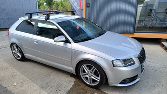 Audi A3 with Menabo Tema Steel roof bars