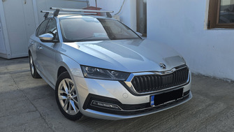 Skoda Octavia with Menabo Tema aluminium roof bars