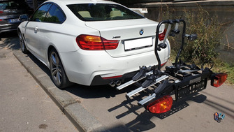 BMW 420 Gran Coupe with a Menabo Sirio Plus bike rack
