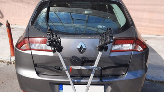 Renault Laguna with a Menabo Marius bike rack