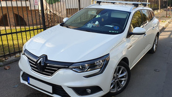 Renault Megane with Menabo Lince Silver XL roof bars