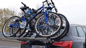 Pasi de montaj pentru suportii de bicicleta pe haion