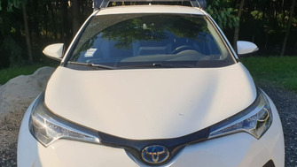 Toyota C-HR bare transversale Menabo Delta Black si cutie portbagaj Menabo Mania