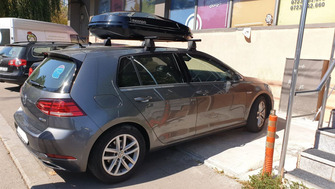 Volkswagen Golf 7 bare transversale Menabo Delta si cutie portbagaj Menabo Diamond Black