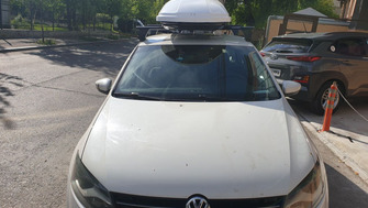 Volkswagen Polo bare transversale Menabo Delta Black si Cutie portbagaj Menabo Mania