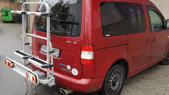 Suport schi si snowboard pe carlig de remorcare. Cum se monteaza eficient?