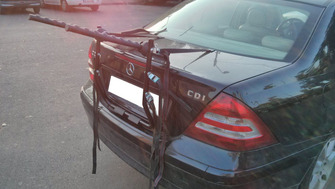 Mercedes C200 suport bicicleta Menabo Biki