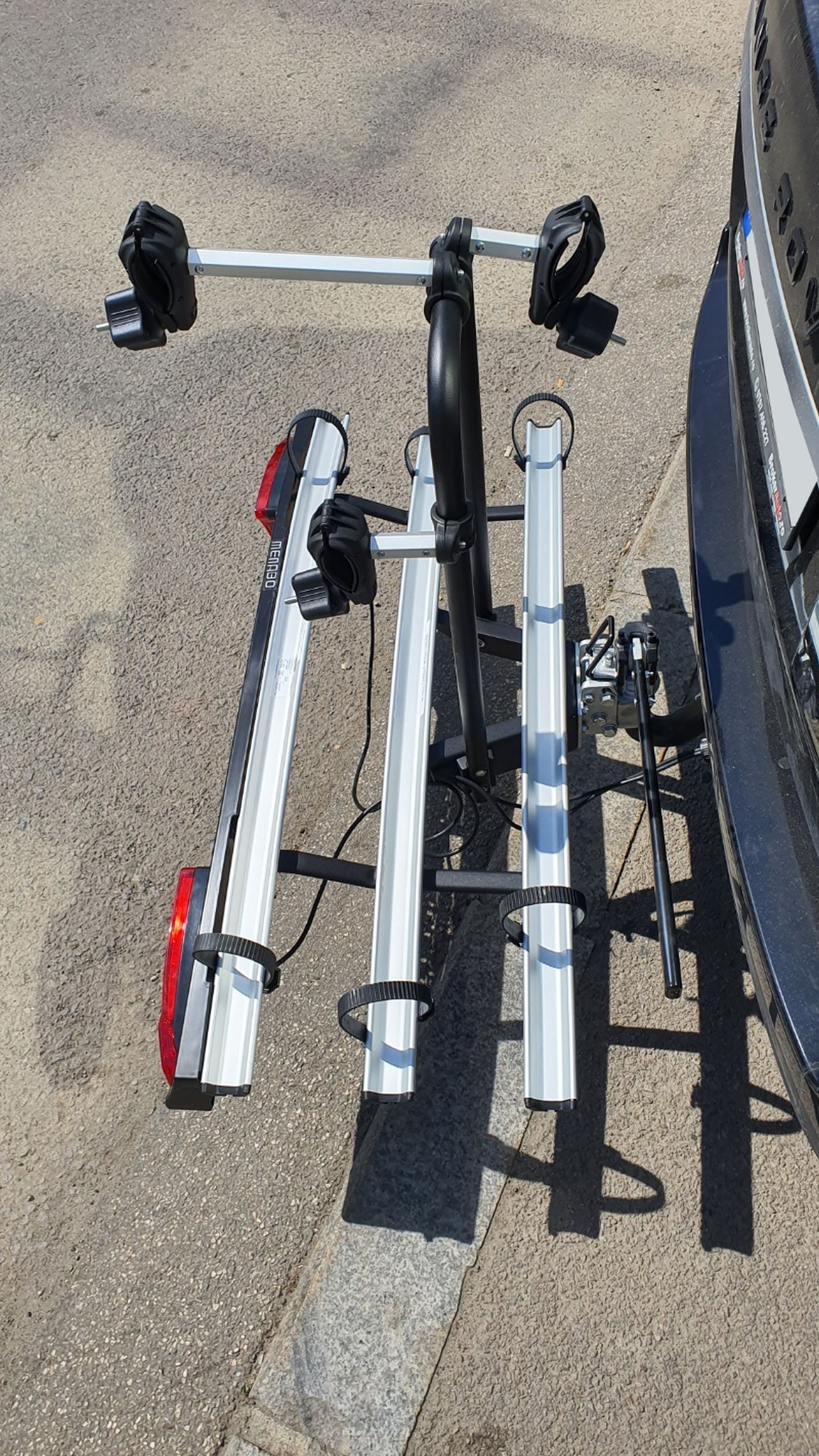 Suport Bicicleta pe carlig Menabo Merak