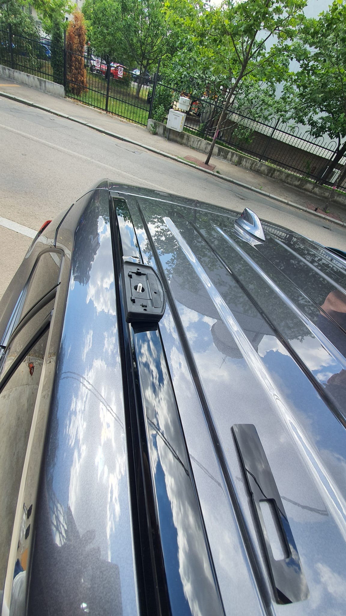 Toyota RAV4 bare transversale Menabo OE dedicate