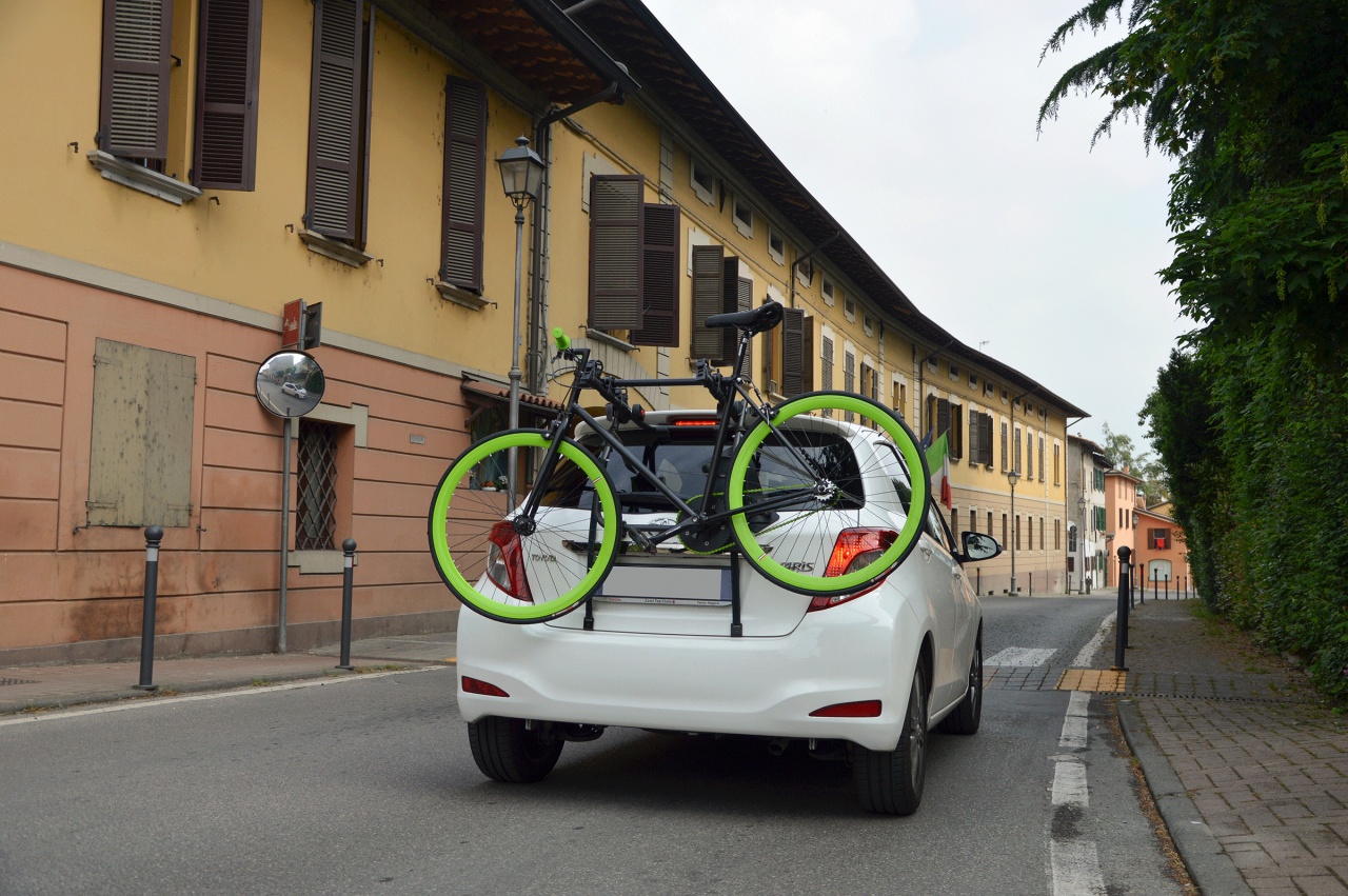 Suport biciclete Menabo Mistral pentru 3 biciclete cu prindere pe haion/portbagaj - 2 | YEO