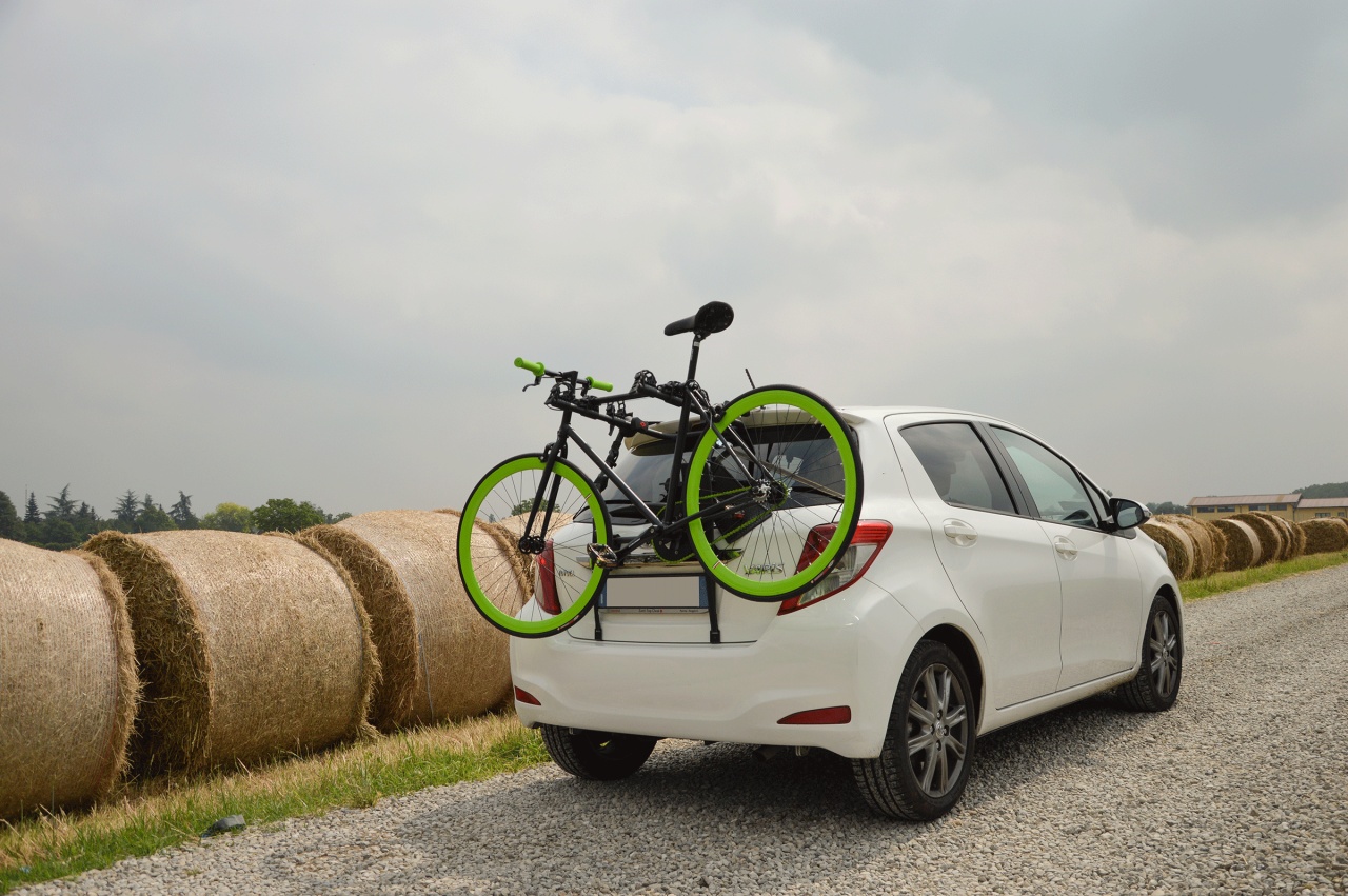 Suport biciclete Menabo Mistral pentru 3 biciclete cu prindere pe haion/portbagaj - 3 | YEO