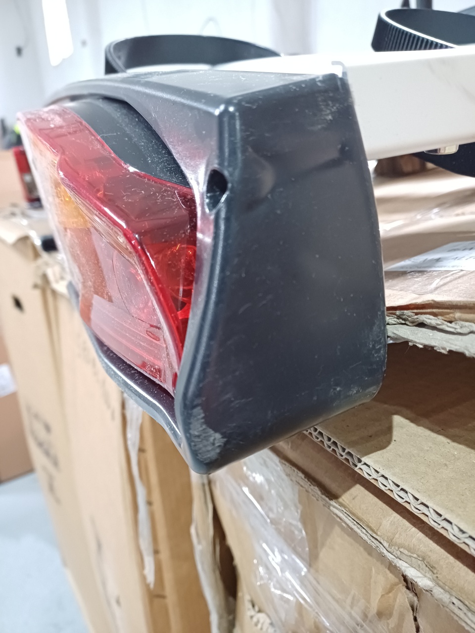 Suport biciclete Menabo Alcor 4 pentru 4 biciclete cu prindere pe carligul de remorcare - 2 | YEO
