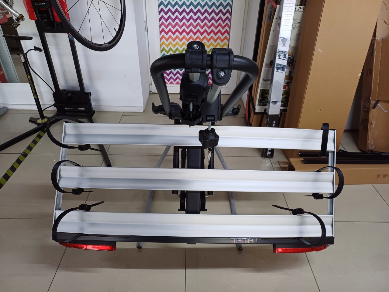 Suport biciclete Menabo Alcor 3 pentru 3 biciclete cu prindere pe carligul de remorcare - 3 | YEO