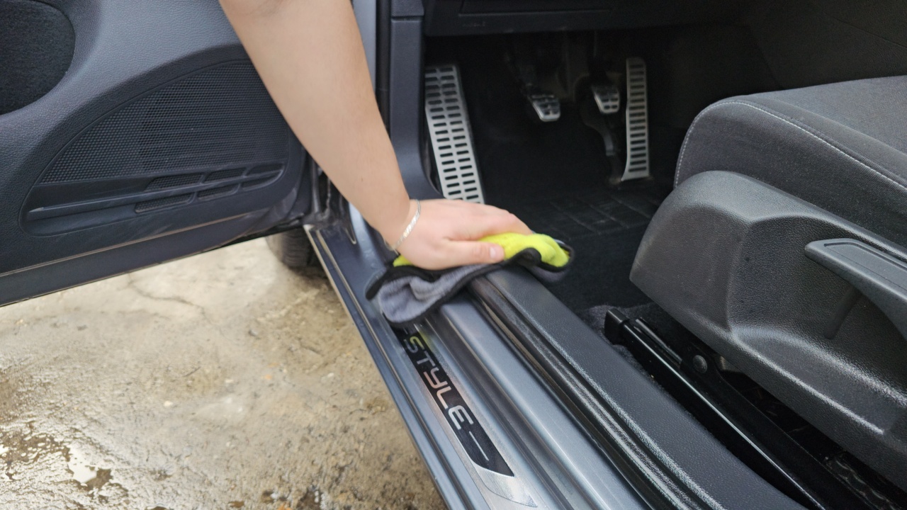 Solutie detailing auto - curatat si intretinere elemente plastic interior Ototop, 750ml - 3 | YEO
