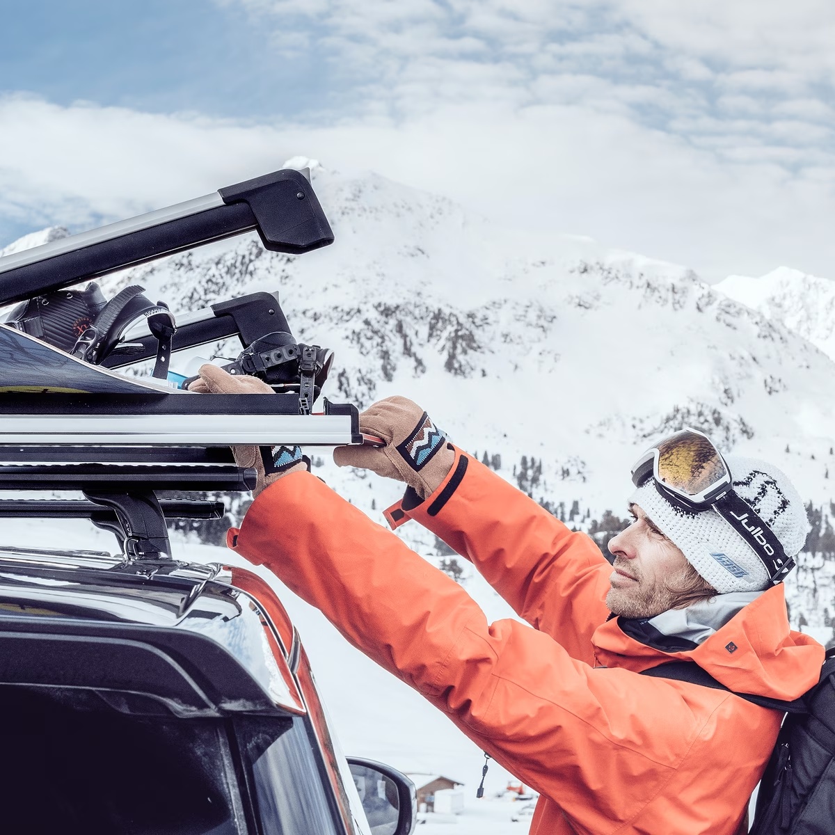 Suport ski/snowboard Thule SnowPack Extender Black 7325 pe bare transversale, 5 schi, 2 snowboard - 2 | YEO