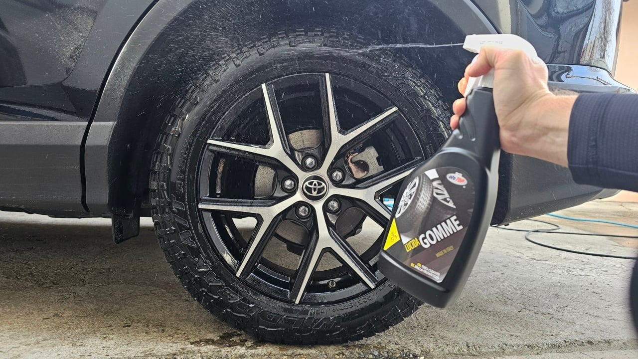 Solutie detailing auto - curatat si intretinere anvelope/cauciucuri Ototop, 750ml - 3 | YEO