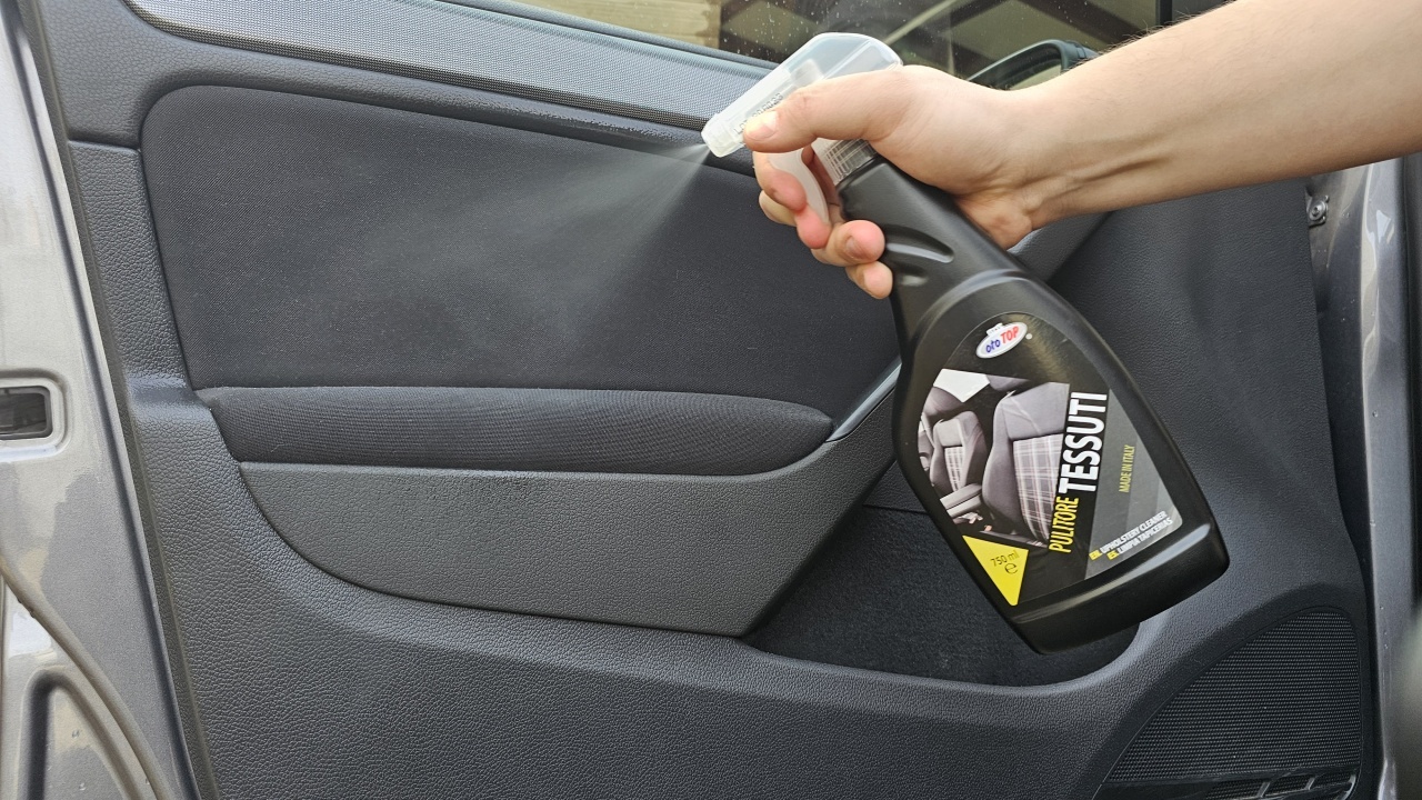 Solutie detailing auto - curatat si intretinere tapiterie textila Ototop, 750ml - 2 | YEO