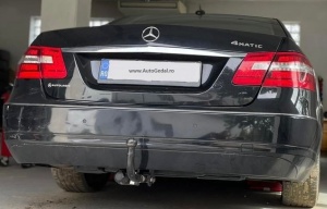 Carlig de remorcare Mercedes E-Class Sedan W212 2009-2016 Semidemontabil Umbra Rimorchi - Img 3