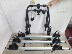 Suport biciclete Menabo Stand Up 3 pentru 3 biciclete cu prindere pe haion/portbagaj