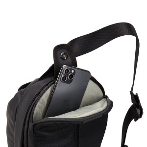 Thule Tact Sling 8L shoulder bag, black - Img 4