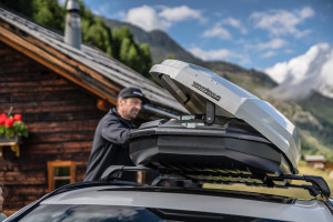 Roof box Yakima SkyTour 420 Black, 205x84x36 cm - Img 13