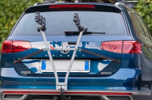 Bike rack Menabo Marius for 3 bikes tow-bar mounted - Img 7