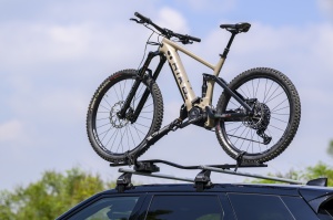 Menabo Motus Black roof bike rack, frame-mount, lockable - Img 9