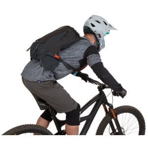 Thule Rail Bike 12L hydration pack, Obsidian - Img 4