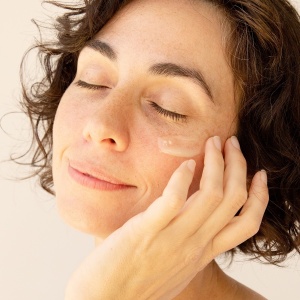 Balsam de noapte regenerator cu retinol - Img 3