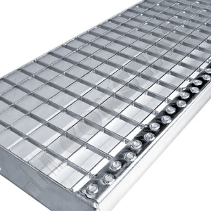 TREAPTA METALICA ZINCATA FORTE 30X2 / 1000X240 MM / TIP 33X33