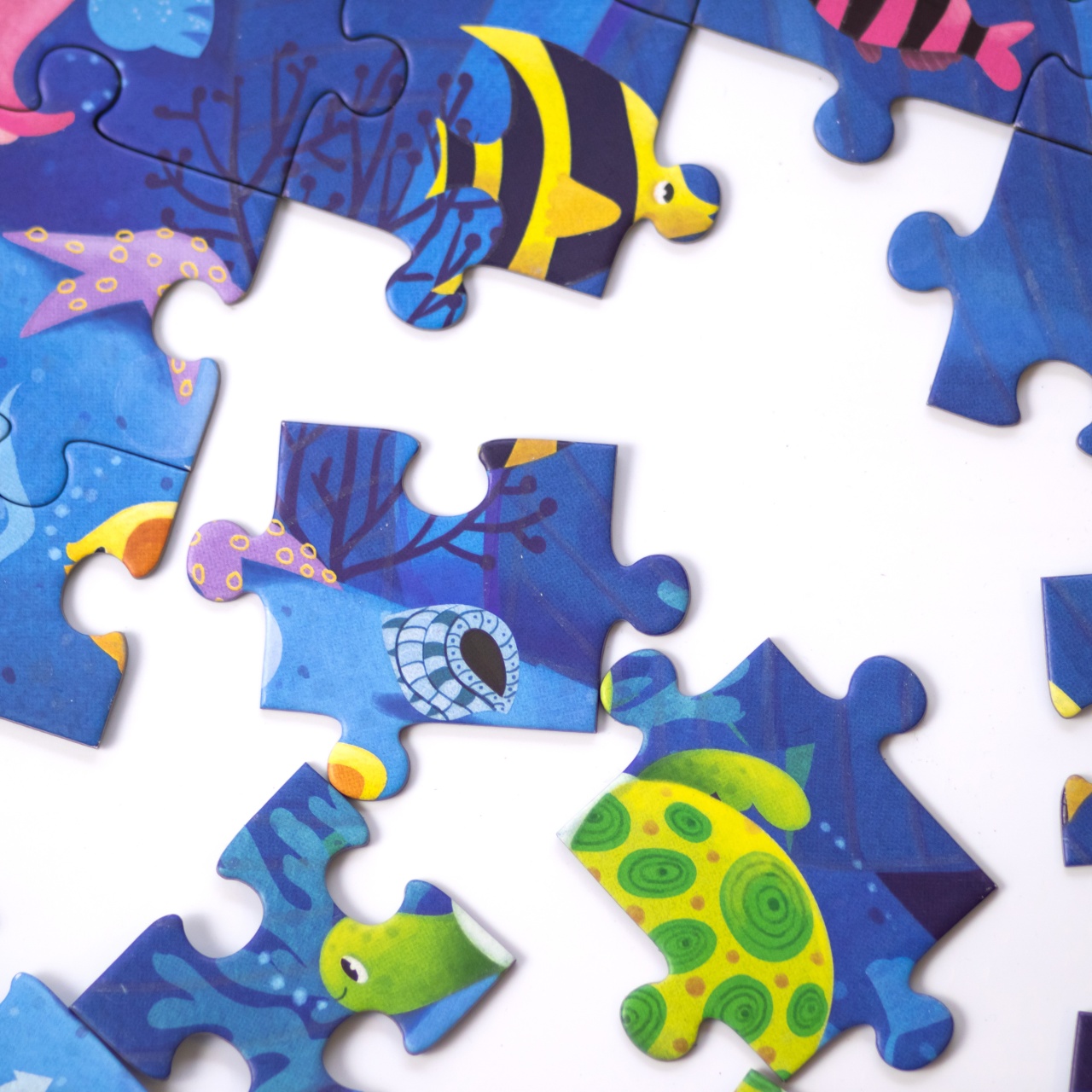 Joc educativ - Puzzle Fosforescent Mimorello - Oceanul - Editura Kreativ - 2 | YEO