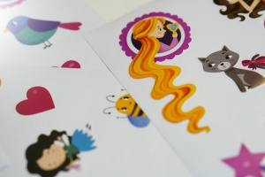 Joc educativ - Puzzle cu glitter Mimorello - PRINTESE FABULOASE - Img 6