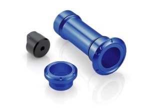 Rear hub cover