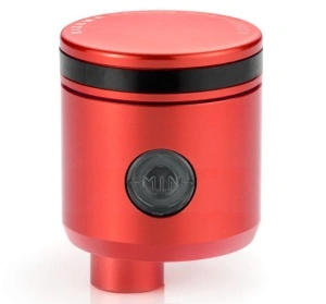 Clutch fluid reservoir