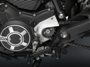 Sprocket cover