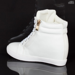 sneakers fete din piele ecologica