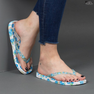 papuci dama cu design floral